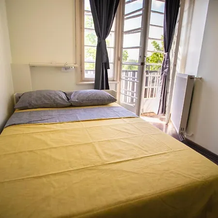 Hostel In *